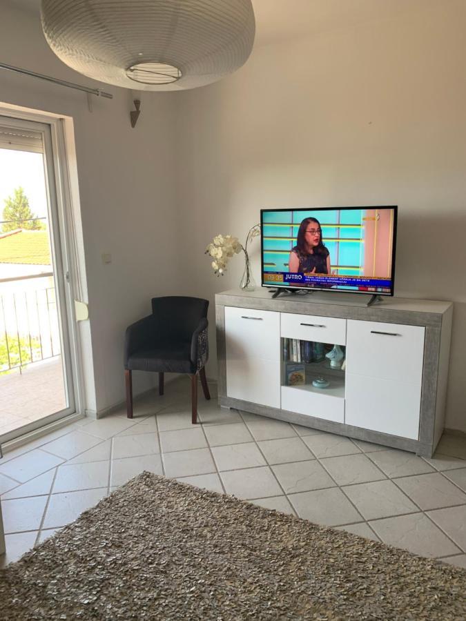 Apartman Ana Zeleni Pojas Bar Eksteriør bilde