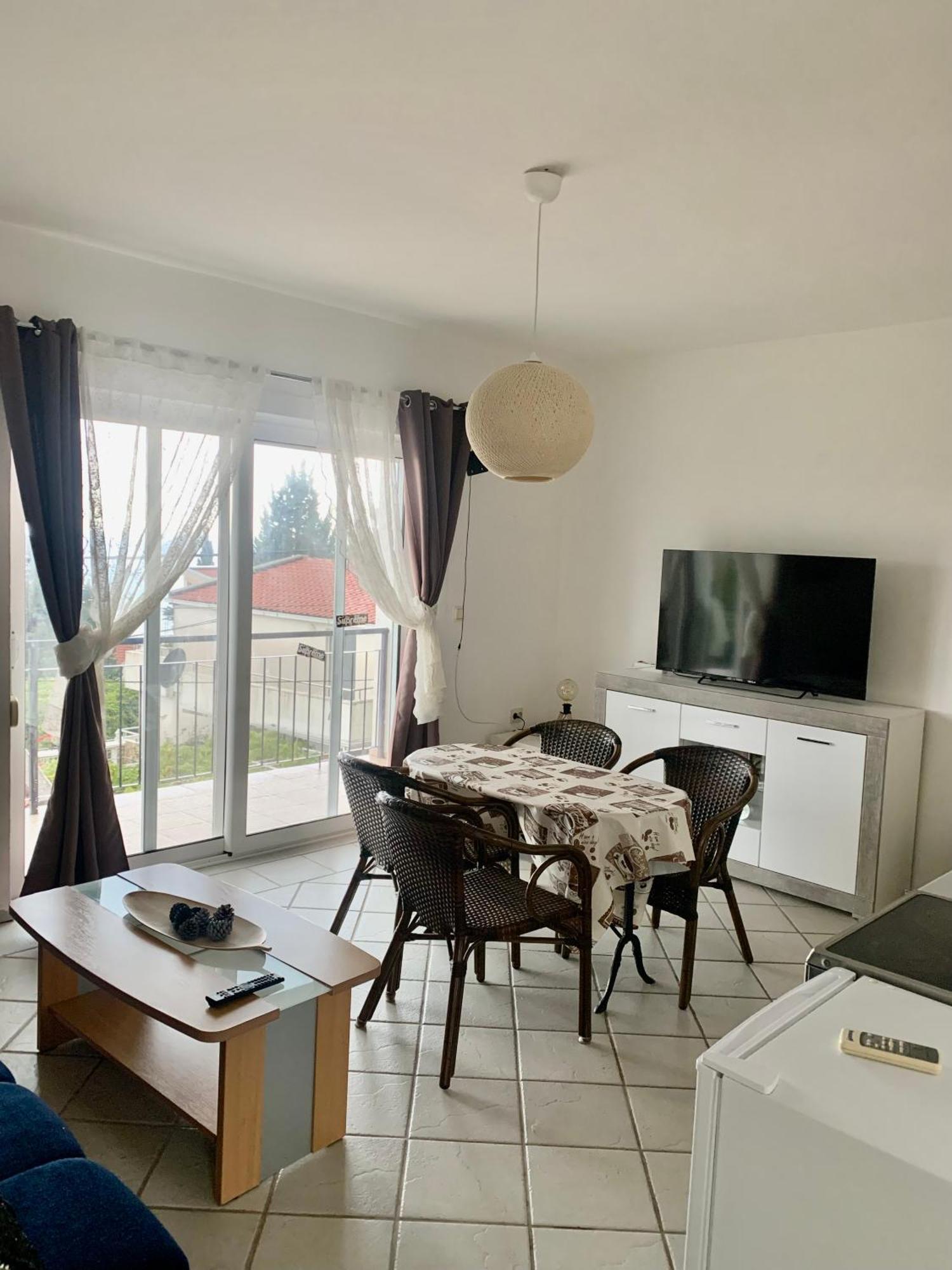 Apartman Ana Zeleni Pojas Bar Eksteriør bilde